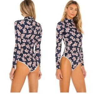 Acacia isle ehukai size small